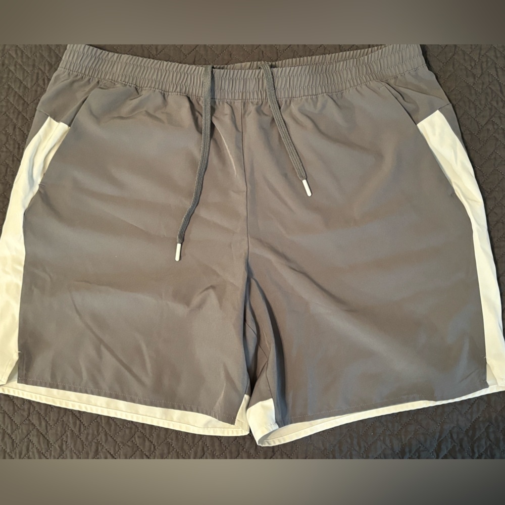 XL Tek Gear Drawstring shorts
